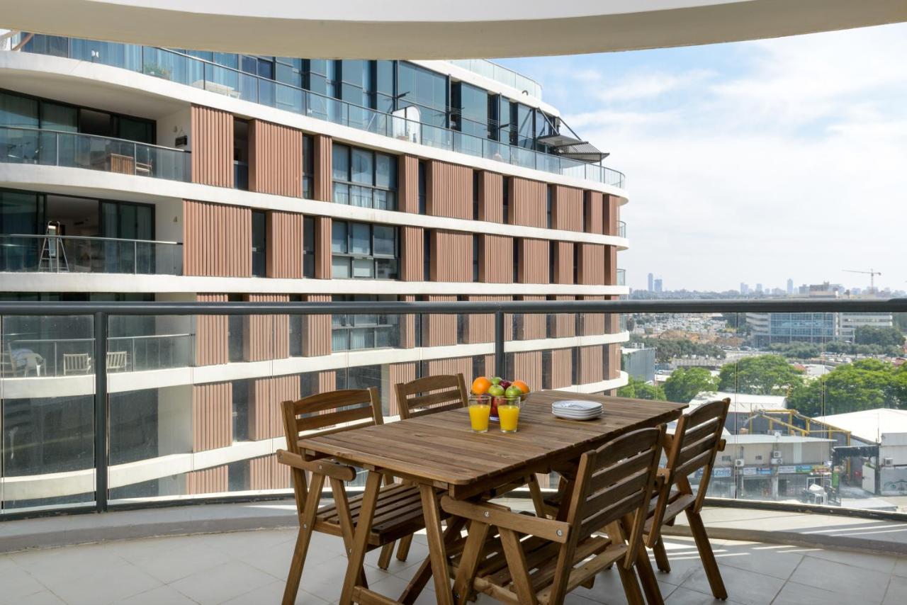 3 Ma'On - By Beach Apartments Tlv Тель-Авів Екстер'єр фото