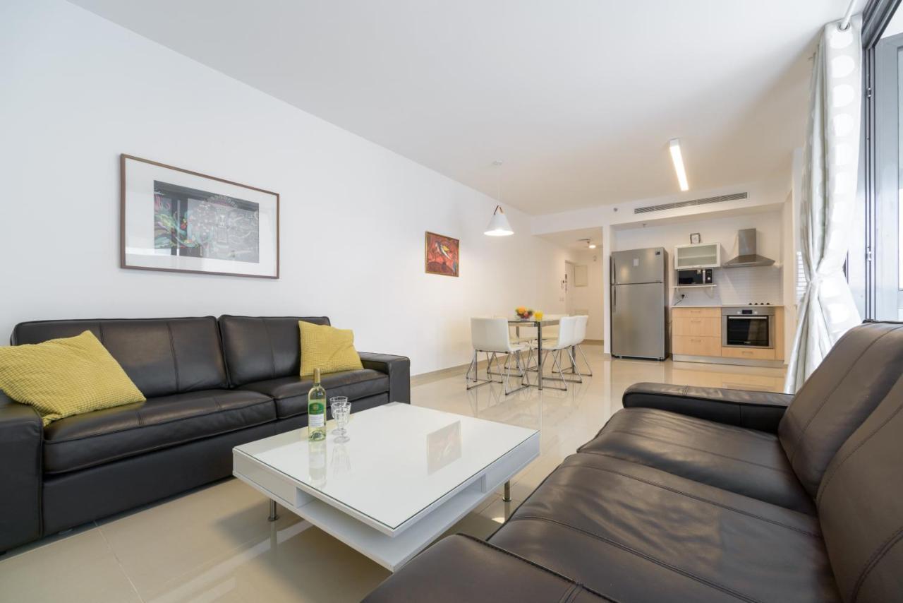 3 Ma'On - By Beach Apartments Tlv Тель-Авів Екстер'єр фото
